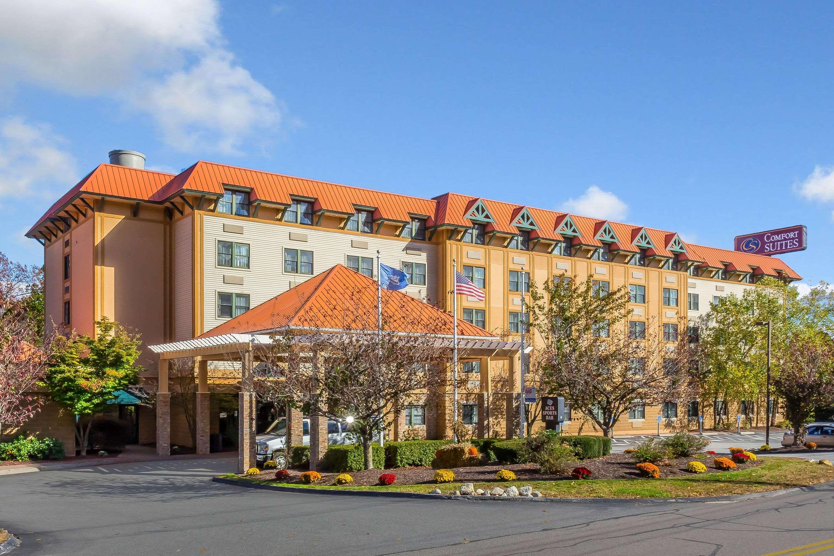 Comfort Suites Near Casinos Norwich Exterior foto